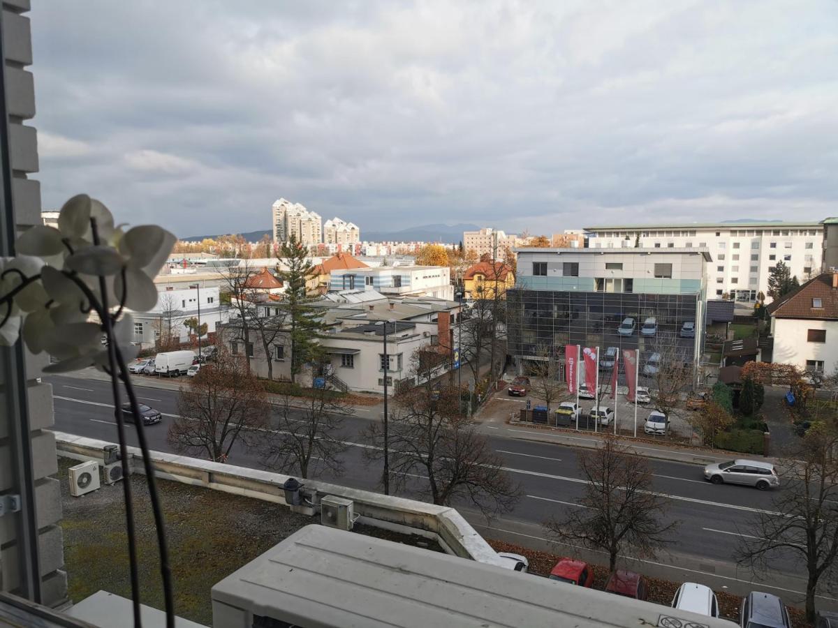 Dunajska Apartment Ljubljana Ngoại thất bức ảnh